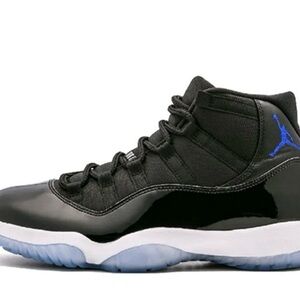 Jordan 11 Retro
Space Jam (2016